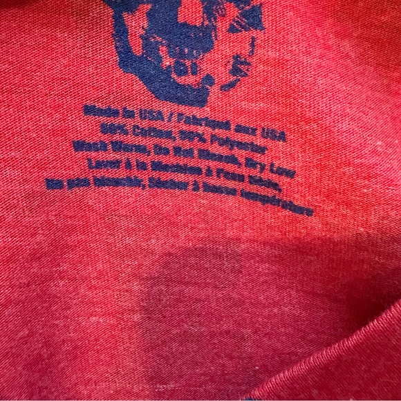 Rush Graphic Skull V-Neck Tee - Red & Navy women’s size large - Picture 8 of 8